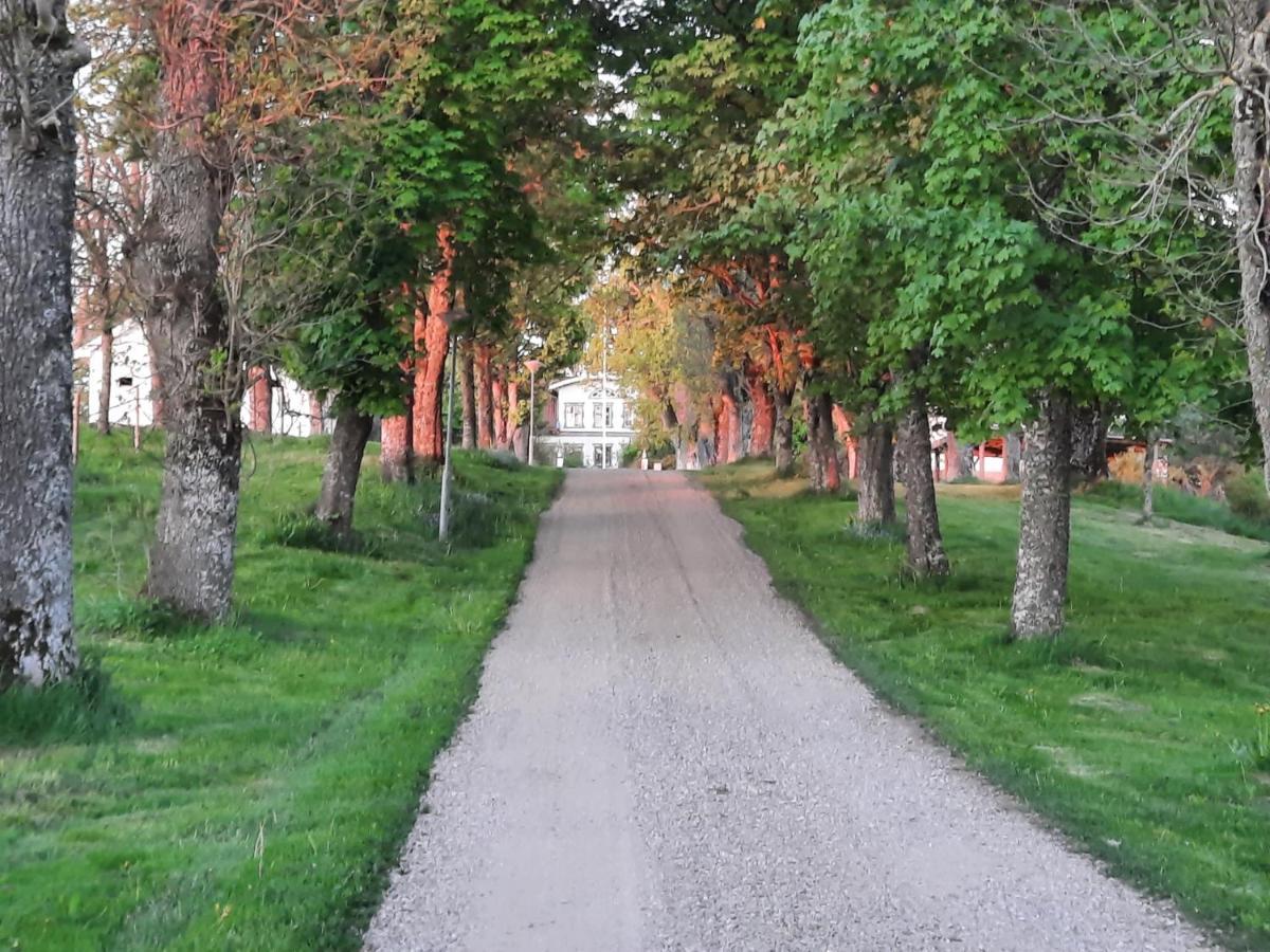 Villa Sjoetorps Saeteris Stugby Larv Exterior foto