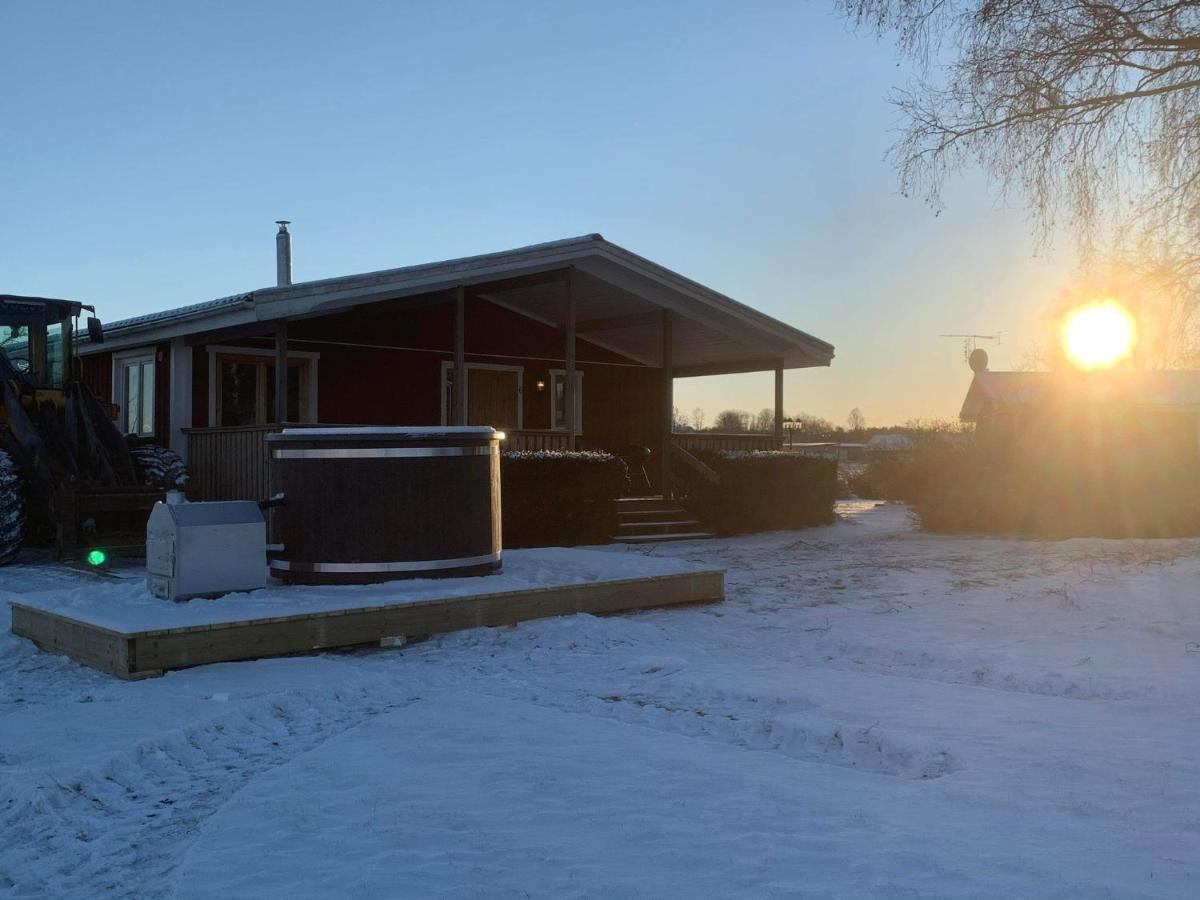 Villa Sjoetorps Saeteris Stugby Larv Exterior foto